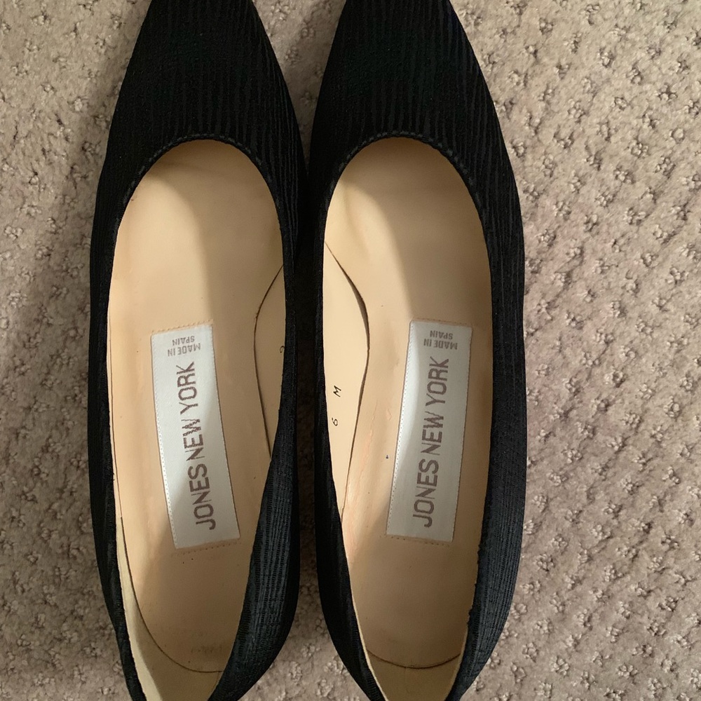Jones New York like new black shoes size 6